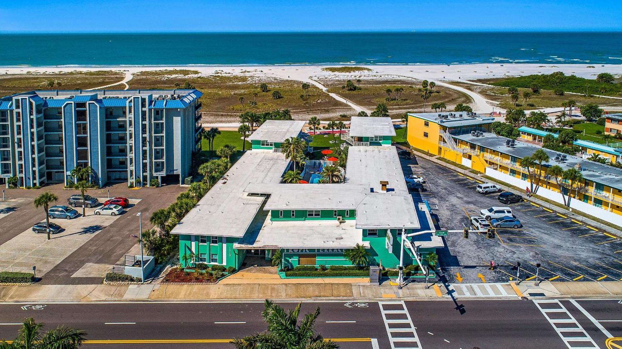 Tropic Terrace #41 - Beachfront Resort St. Pete Beach Exterior photo